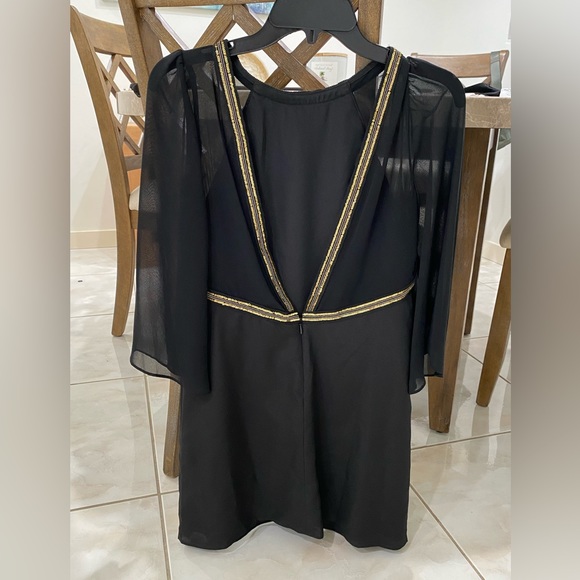 BCBG generation black dress, size 0. Like new - Picture 2 of 4